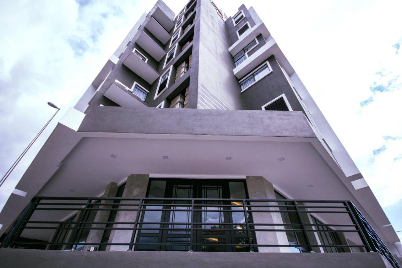Manhattan Hotel Ипох Экстерьер фото