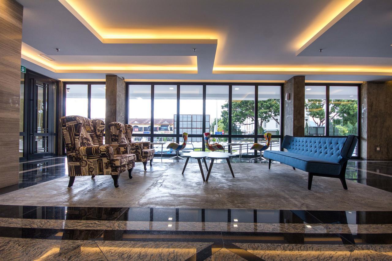 Manhattan Hotel Ипох Экстерьер фото